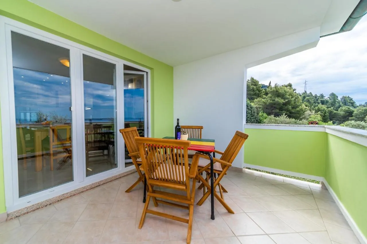 Apartmani Pero Dido Banjol 0*,  Kroatien