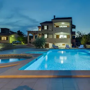 Zlatni Dvori Zadarvillas Villa Ražanac